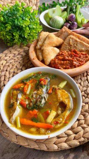 MENU MASAKAN RUMAHAN SIMPLE
“Gulai Pindang Ikan Patin”
#Cooking #inspiration #Menumasakanrumahan #Tips #Trik #Idejualan #ummuhusna