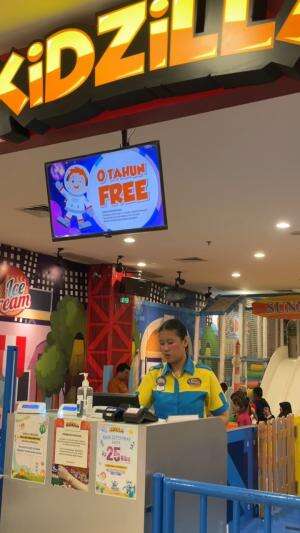 Berbagai manfaat mengajak main anak di playground #part2