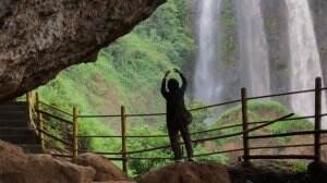 air terjunnn