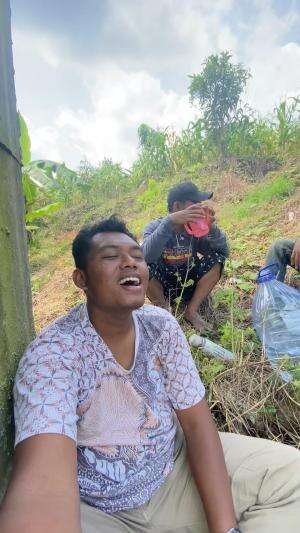 Semangat mas bojo anggone nyambut gawe hehhee #kerja #kerjakerja #semangat #gigih #berusaha #berkarya #fyp  #RCTIPlus  #HOTrctiplus  #icrcti