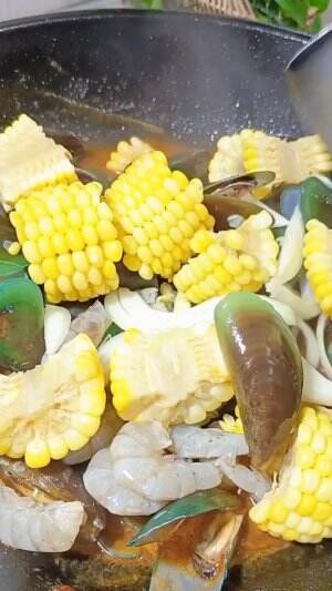 KIRA-KIRA HABIS BERAPA NIH KALAU DI RESTAURANT 
#Cooking #inspiration #Menumasakanrumahan #Tips #Trik #Idejualan #ummuhusna #short #hot