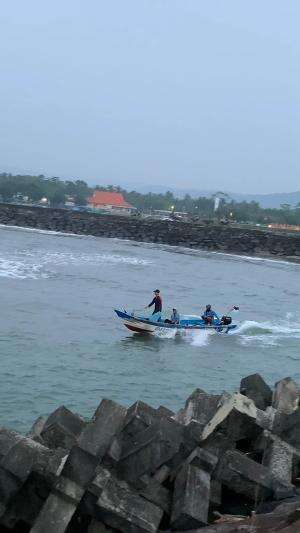 perahu kecil unik 🚤