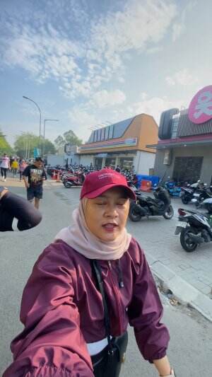 Capek bangett 🤣 #laripagi #weekend #short 