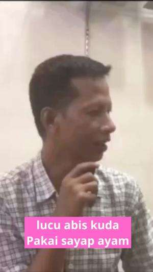Lucu abis kuda pakai sayap ayam    #kocak  #ngakak  #lucu  #gokil  #lawak  #videohumor  #ketawa  #videolucu  #lucubanget 