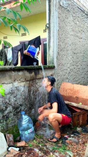 kukira tak ada orang #komedi  #RCTIPlus 