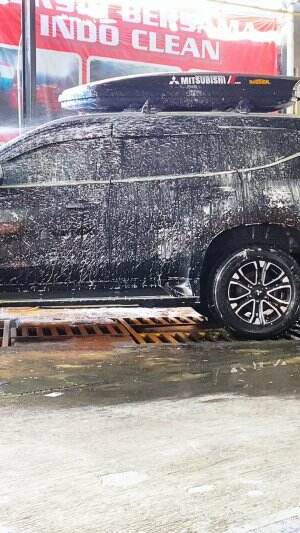 Carwash di gading serpong. 50rb bisa bikin mobil bersih kinclong  #caswash #cucianmobil  #mobil  #RCTIPlus  #bisnis  #terap berusaha jangan 