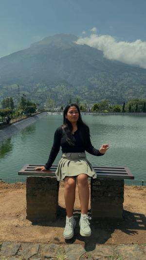 Cukup pantau dan senyumin aja ☺️ #quotes  #fyp #Viral #RCTIPlus #HOTrctiplus  #jalanjalantraveling #healing 