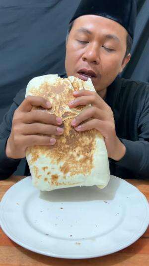 salah beli kebab megalodon 