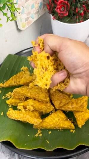 MENU MASAKAN RUMAHAN SIMPLE
“Tempe Kremes Sambal Kecap”
#Cooking #inspiration #Menumasakanrumahan #Tips #Trik #Idejualan #ummuhusna #short #