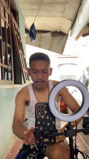 Suara motor tetangga 
