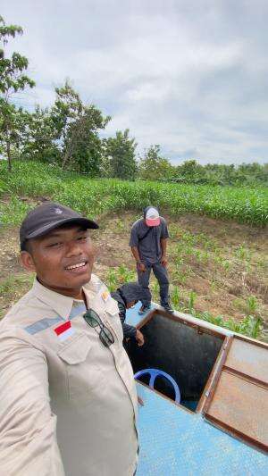 Perjuangan melintasi sungai laut gunung dan lain lain lurr wkwkkww #kerja #kerjakeras #semangat #sambat #kuli #kulibangunan #rcti #RCTIPlus 