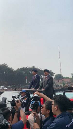 kalo jadi reporter itu harus menerjang panasnya dunia kalo
