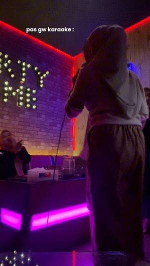 tutor bisa nyanyi dong kak bas😭😭