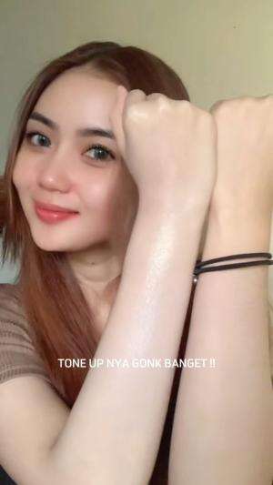 Pakaiiii body lotion ini di jamin kulit langsung cerah secara instant #bodycare #lavojoy #beauty #chikaaprlaa