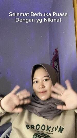 Repost ini pas bulan puasa kemarin makan mercon merah putih ayam woku #Mukbang #Vlogmakan #MerconMerahPutih #AyamWoku #MakananSiapSaji #Maka