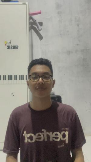 IDOL_XIII LUTFIHARIRI 17TAHUN MEDAN SIAPKAHKAUTUKJATUHCINTALAGI