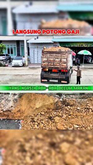 Tukang parkir dadakan  #tambang
 