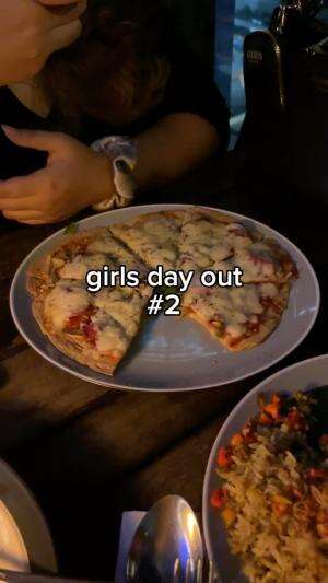 part 2 nya edisi mukbang cuz girls love to eat 😍✨