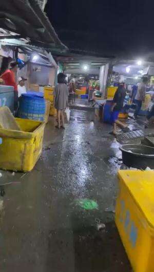 PASAR IKAN SEMARANG  TAHUN BARU
