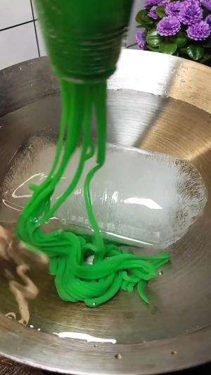 Buat buka puasa nanti yuk bikin es cendol Homemade, mudah praktis dan lebih sehat