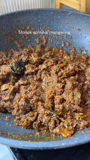 MENU MASAKAN RUMAHAN SIMPLE
“Rendang Kerang”
#Cooking #inspiration #Menumasakanrumahan #Tips #Trik #Idejualan #ummuhusna
