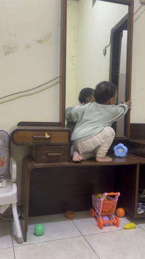 Noora manjat kelemari kaca  #NooraKhadijahAlKhered  #masyaallahtabarakallah  #RCTIPlus  #contencreator  #lomba memanjat tebing 