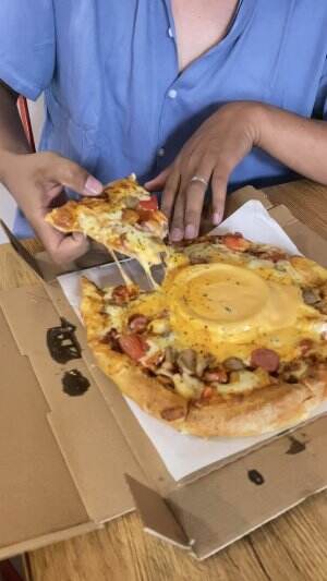 Menu terbaru dominoas pizza 