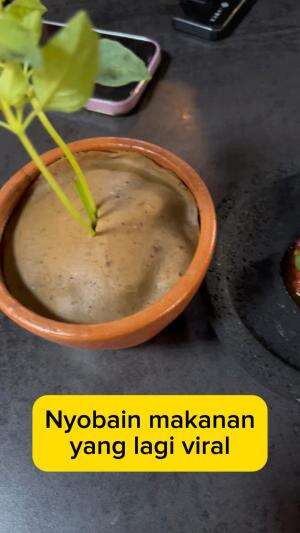 nyobain makanan yang lagi viral  #viral #makananviral 