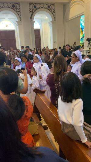 Minggu Panggilan. Banyak suster cilik dan pastor cilik.  #katolik  #jakarta 