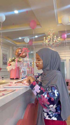 Healingnya ibu-ibu nih kalau nggak ngopi ya mempercantik diri 😜  #BeautyTreatment 