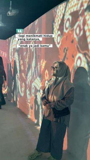 Lagi mikirin hidup yang katanya? Enak yaaa jadi kamu hehehe #quotes  #motivasi #semangat #sukses #gigih #kerja #kerjakeras #jedamergawe #fyp