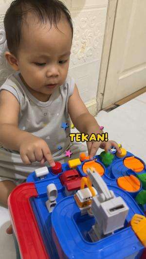 mainan edukasi buat melatih motorik halus anak
