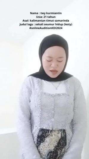 Nama : twy kurmiantin
Usia: 21 tahun
Asal: kalimantan timut samarinda
Judul lagu : sekali seumur hidup (lesty)
#onlineAuditionKDI2024
