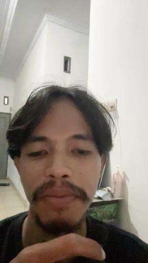 IDOL_XIV NAMA ANDIIRWANTO, USIA 27 TAHUN, KOTA DOMISILI MAKASSAR, JUDUL LAGU SAMPAI TUTUP USIA.