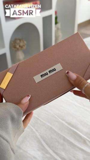 Unboxing miu miu, Yuk tonton video asmr lainnya di @catatanetizen #asmr  #videoasmr #organizer  #organizerasmr #gadget cleaning  #cleaningas