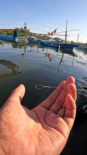 perhatikan gaes kita mau mancing udang
