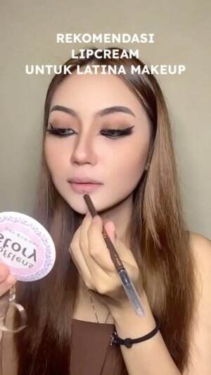 2 lippies yang cantik bgt kalo di pakai untuk latina makeup!! Aku rekomendasiin ke kalian karena harganya juga murah hihi #rekomendasilipcre