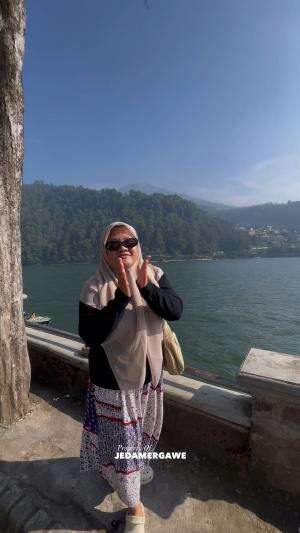 Kesejukan udara di telaga sarangan hmmmm #konten #pedesaan #desaku #alam #jedamergawe  #fyp #RCTIPlus  #HOTrctiplus  #RCTIoke  #rctiofficial