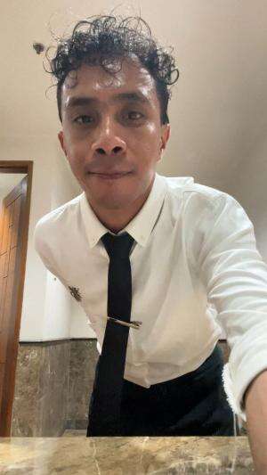 IDOL_XIV RONALDO MAGANG 23 MAMPANG PRAPATAN BECAUSE OF YOU
