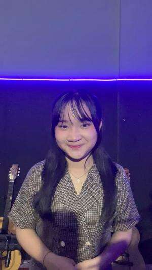 IDOL_XIII Sofie Novindri 17 Tahun Pekanbaru Bang Bang & And I Am Telling You
