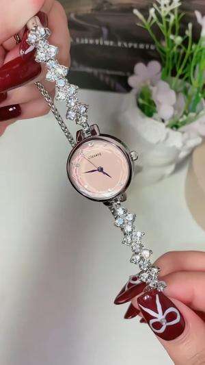 Jam serutt viral elegant 😍 #fyp #jamserut #gelangserut #shortvideo #rctiplus #jamtangan #jamkecil #soundviral #drama 