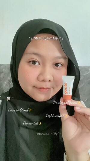 Cocok buat bikin make up no make up look, bikin seger tapi gak keliatan menor