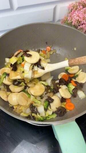 MENU MASAKAN RUMAHAN SIMPLE
“Cah Sayur”
#Cooking #inspiration #Menumasakanrumahan #Tips #Trik #Idejualan #ummuhusna