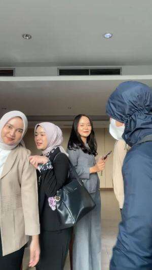 outfit check tapi digangguin makhluk makhluk