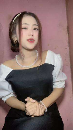 KDI 2025_TIARA JULIAN ARDIANTO_22 Tahun_Bandung, Jawa Barat_Bintangku_Hobi Bernyanyi dan Tari  #OnlineAuditionKDI2025
 