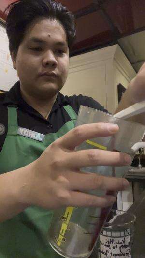 STARBUCKS NEW DRINK IS HERE! 