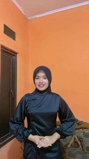 KDI 2025_SHALSHA SEFTI RYANI_BANDUNG_17 TAHUN_IJUK-IYETH BUSTAMI_ hastag #OnlineAuditionKDI2025
 