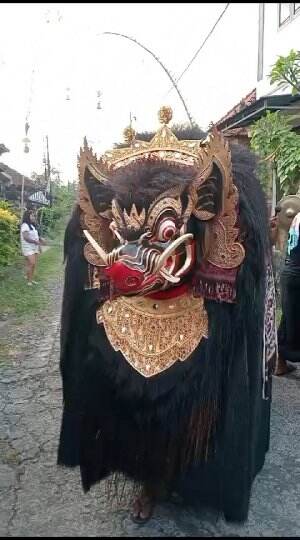 Barong Bangkung saat Hari Raya Kuningan