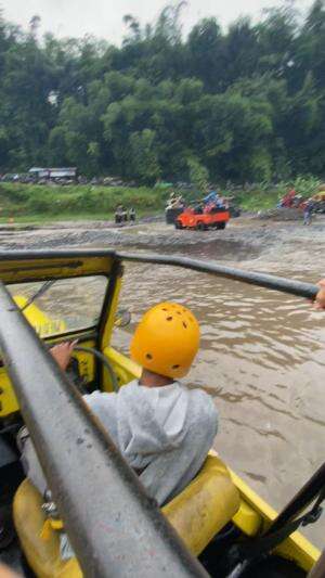 main jeep di jogja  #reviewtempatliburan  #jeep  #Jogja 