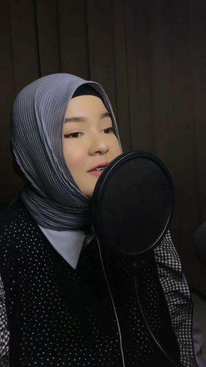 IDOL_XIII LEDHYRA 27 DEPOK HERO